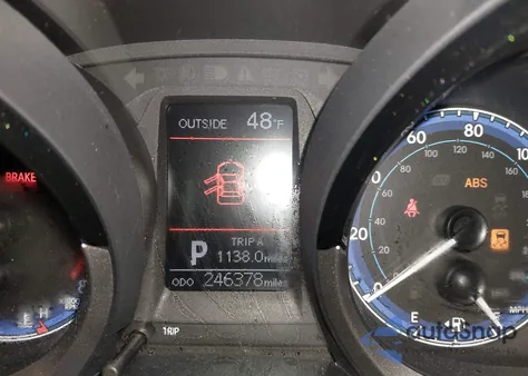 2014 Toyota Corolla S Plus z USA, uszkodzony, nr VIN 2T1BURHE0EC141214